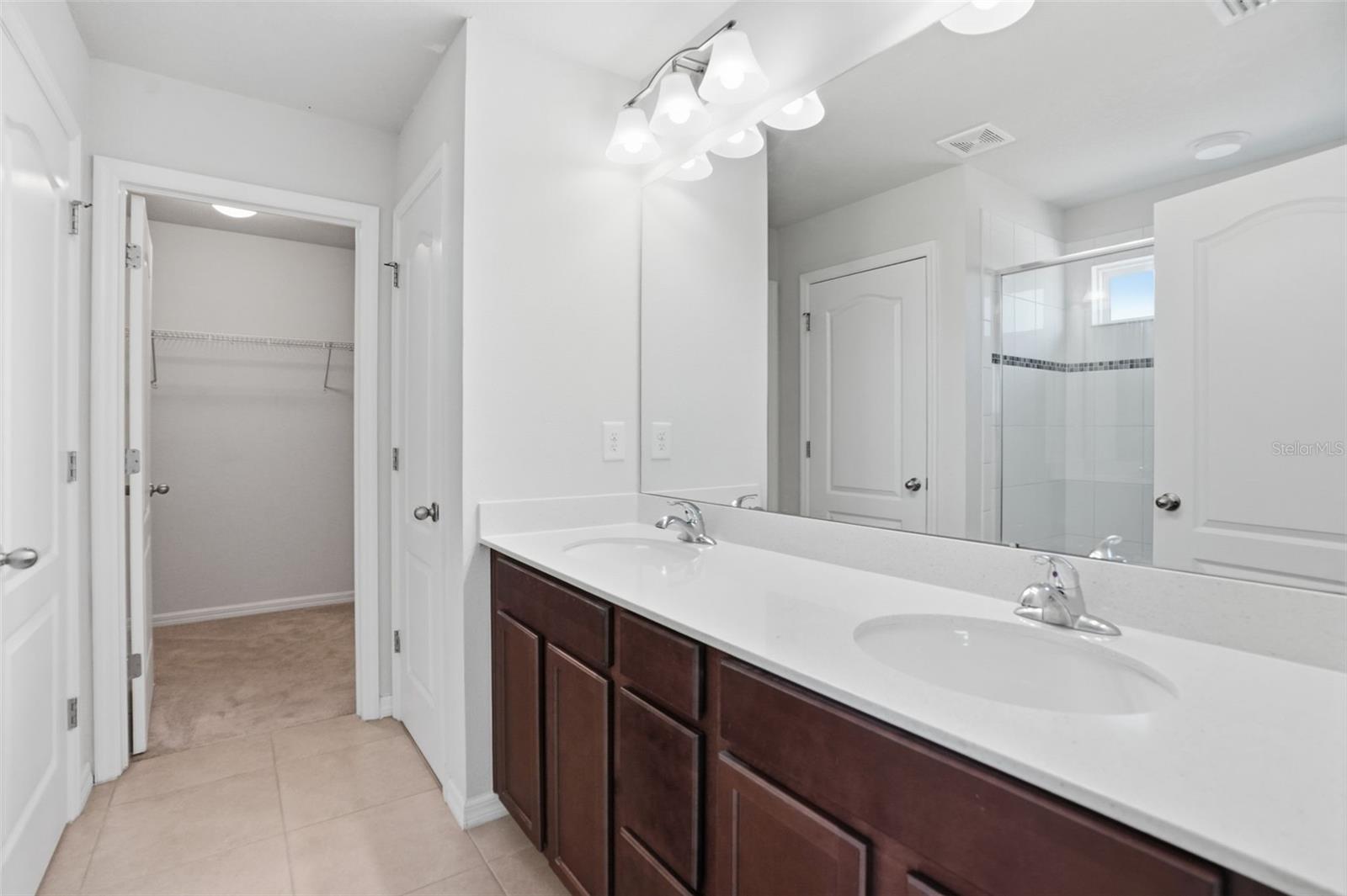 Image 27 of 63 For 10402 Hawks Landing Drive