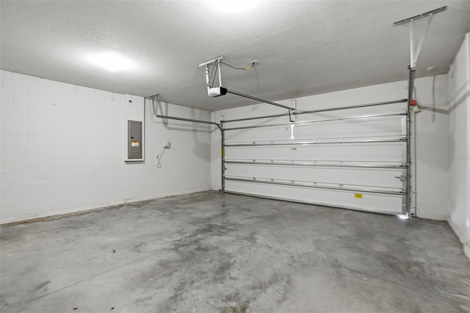 Image 43 of 63 For 10402 Hawks Landing Drive