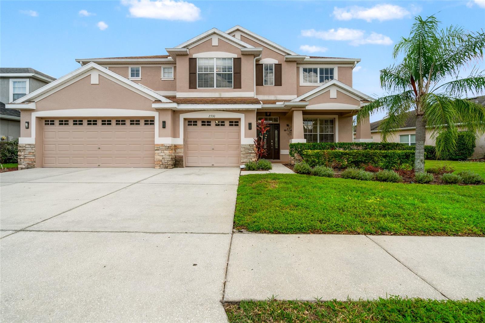 Details for 2330 Nesslewood Drive, WESLEY CHAPEL, FL 33543