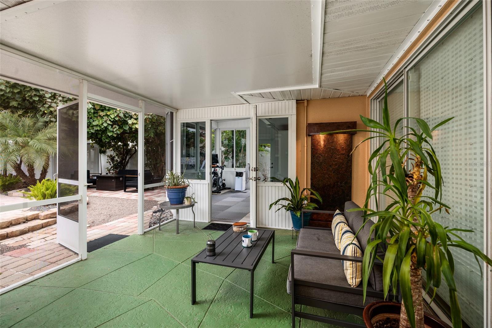 Image 19 of 36 For 2209 Sunrise Drive Se