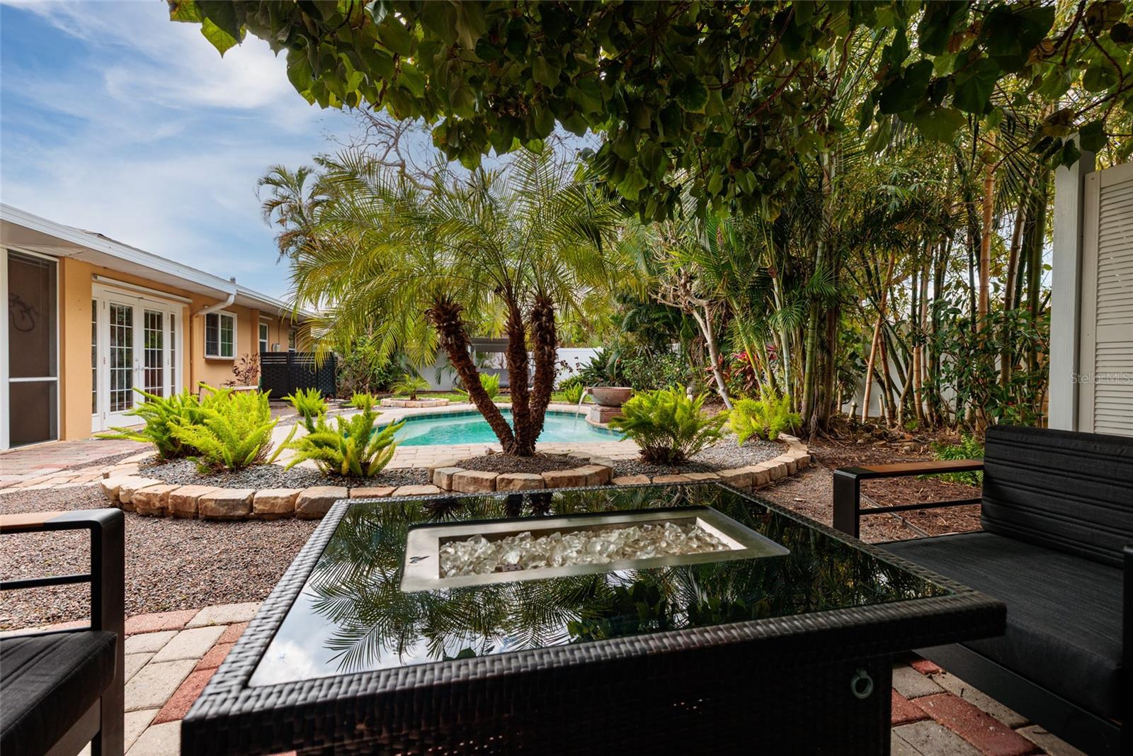 Image 28 of 36 For 2209 Sunrise Drive Se