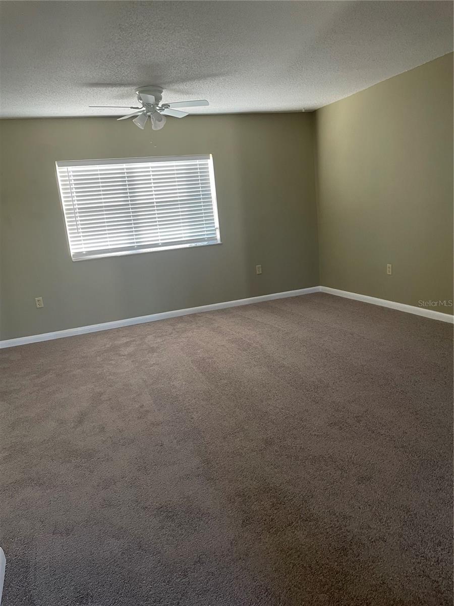 Image 6 of 17 For 7701 Starkey Road 622