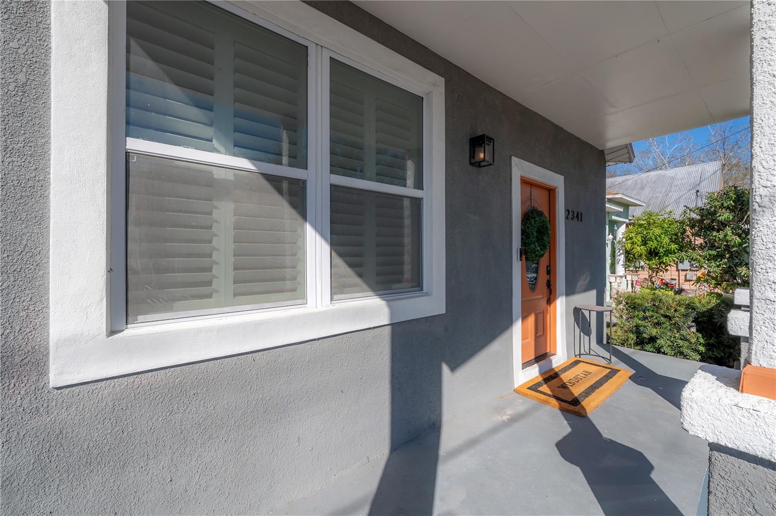 Listing photo id 3 for 2341 Chestnut Street