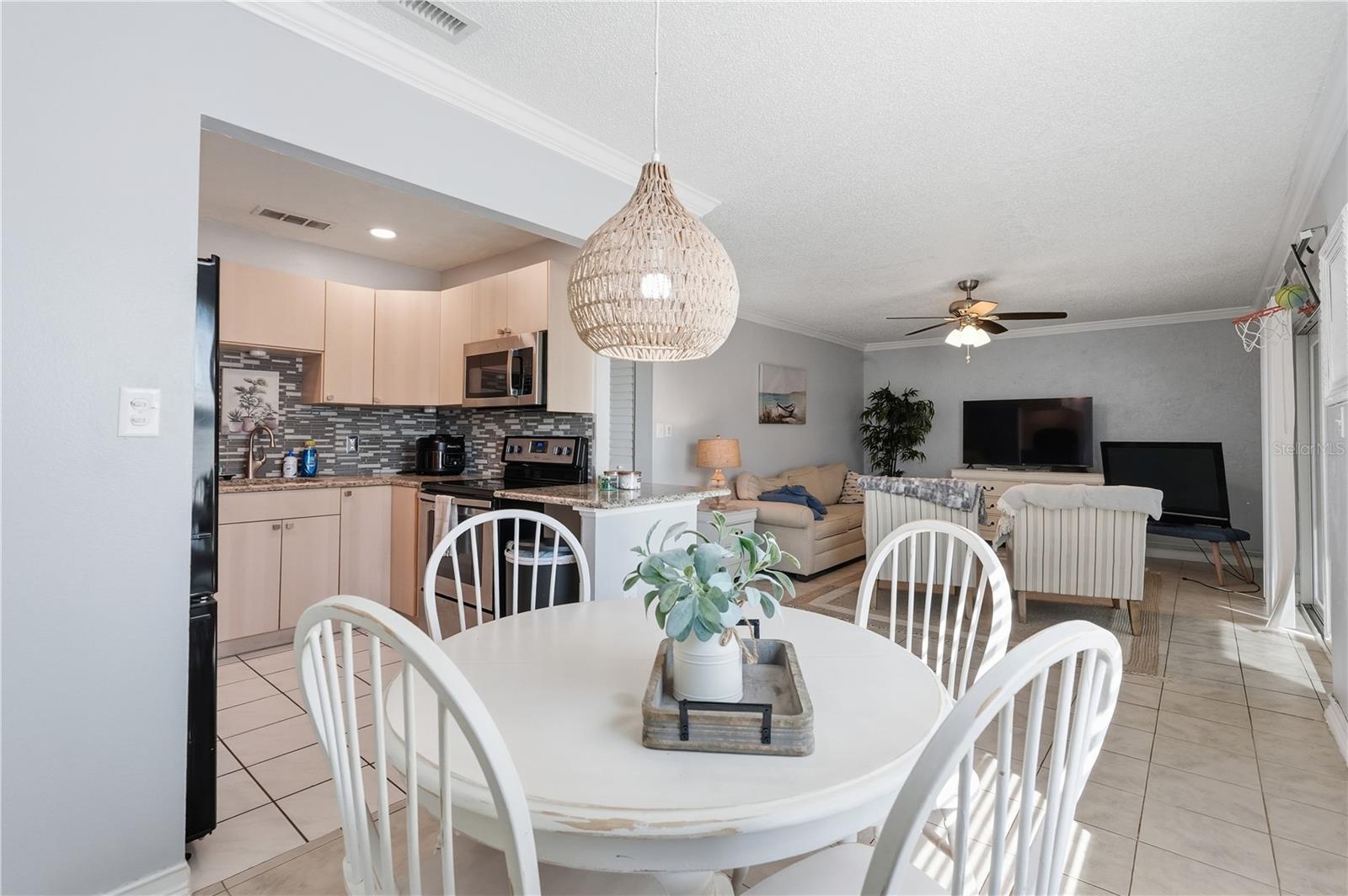 Image 8 of 23 For 337 Mcmullen Booth Road 158