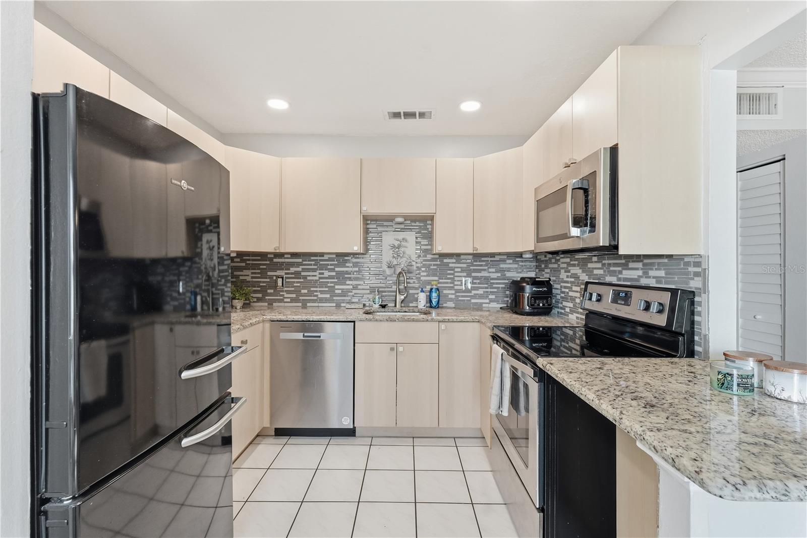 Image 9 of 23 For 337 Mcmullen Booth Road 158