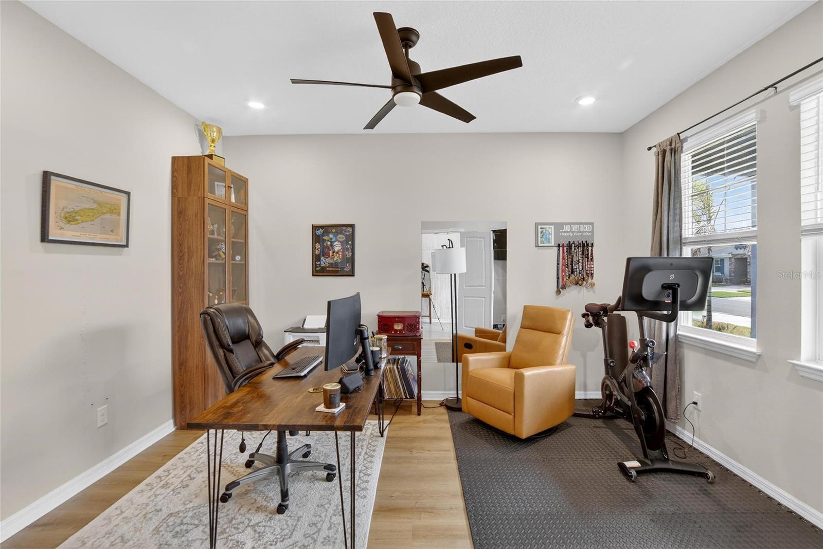 Image 16 of 84 For 10824 Whitland Grove Drive