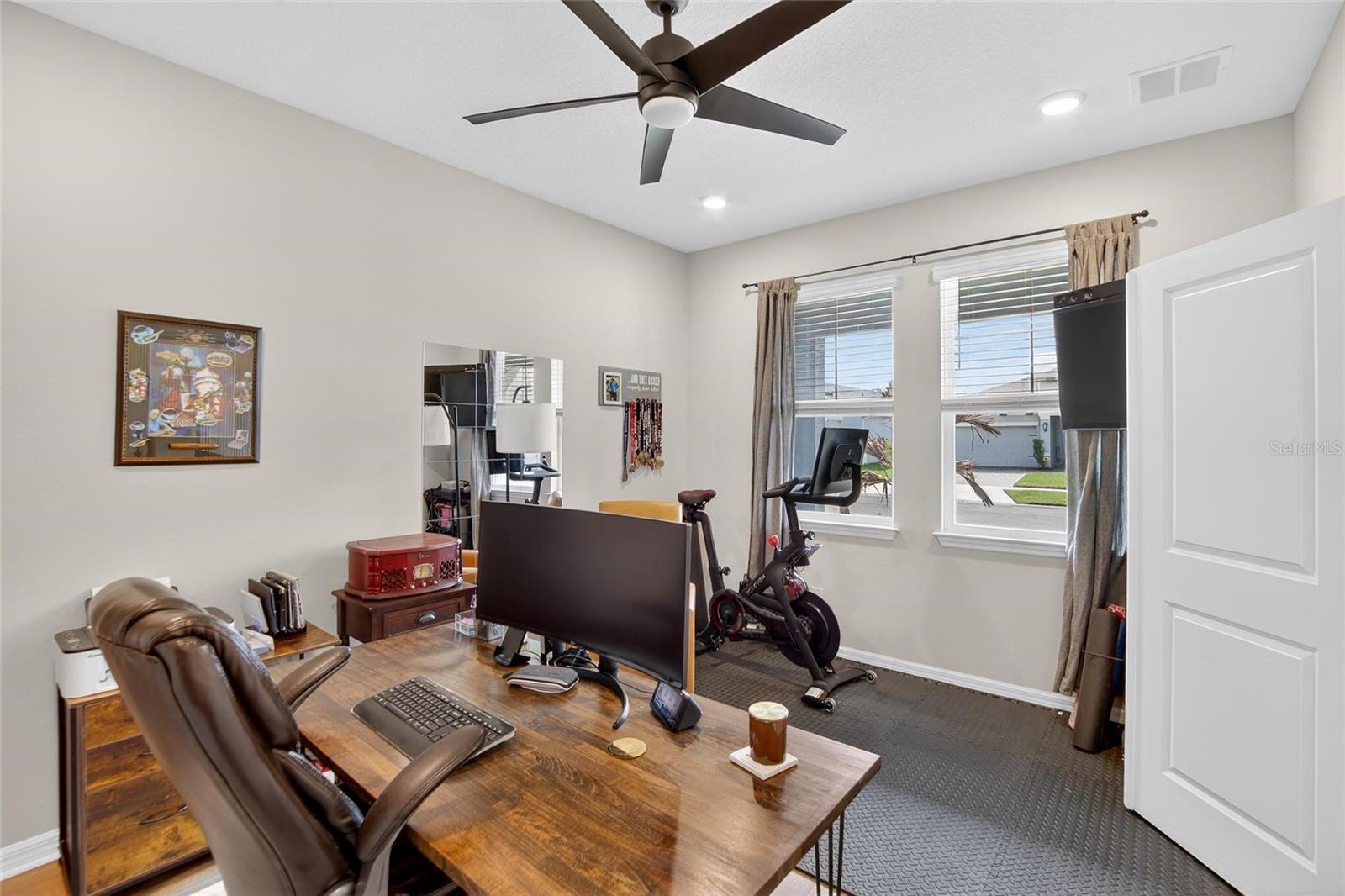 Image 17 of 84 For 10824 Whitland Grove Drive