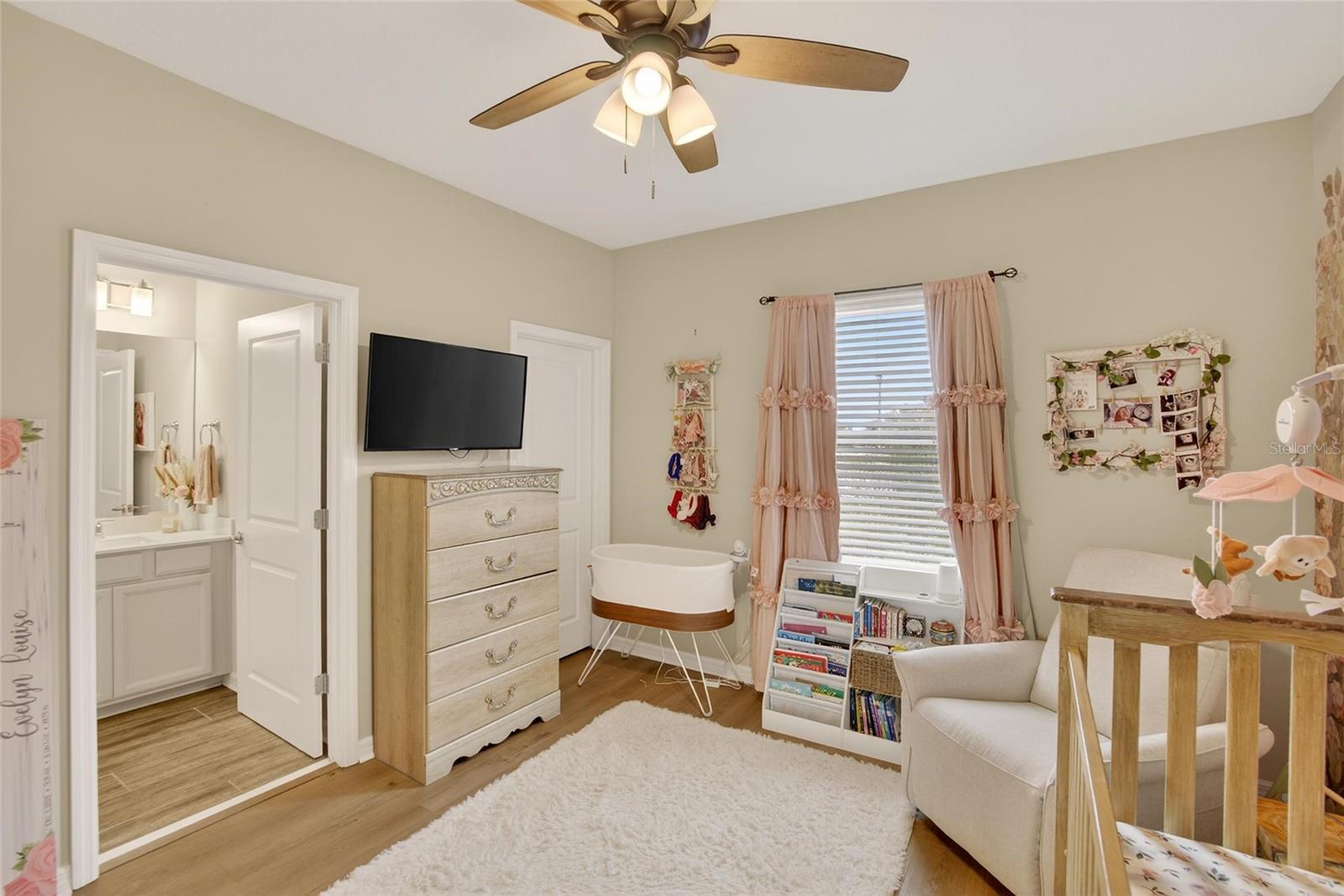 Image 26 of 84 For 10824 Whitland Grove Drive