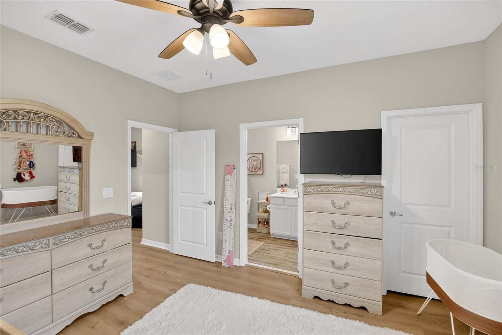 Image 27 of 84 For 10824 Whitland Grove Drive