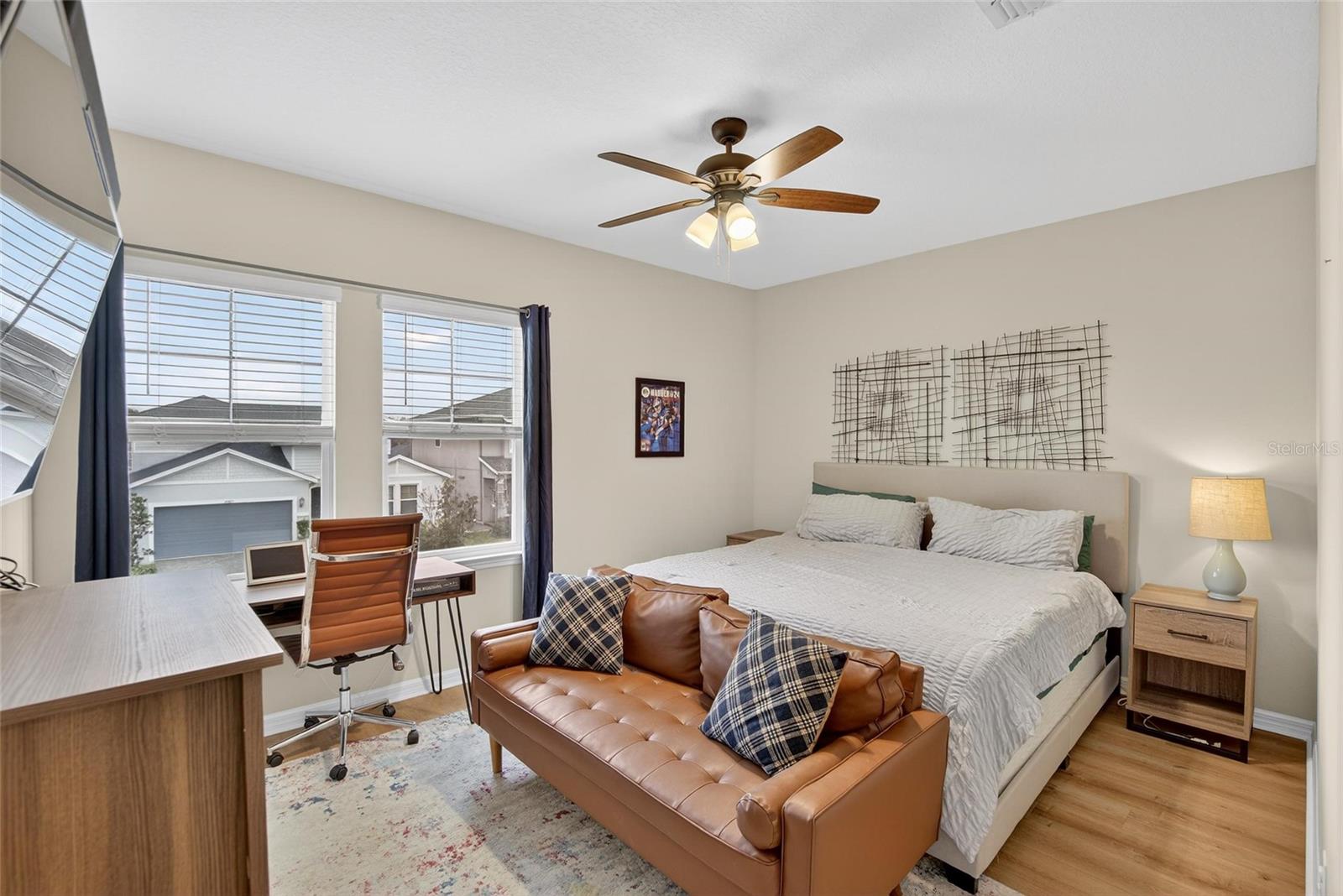 Image 33 of 84 For 10824 Whitland Grove Drive