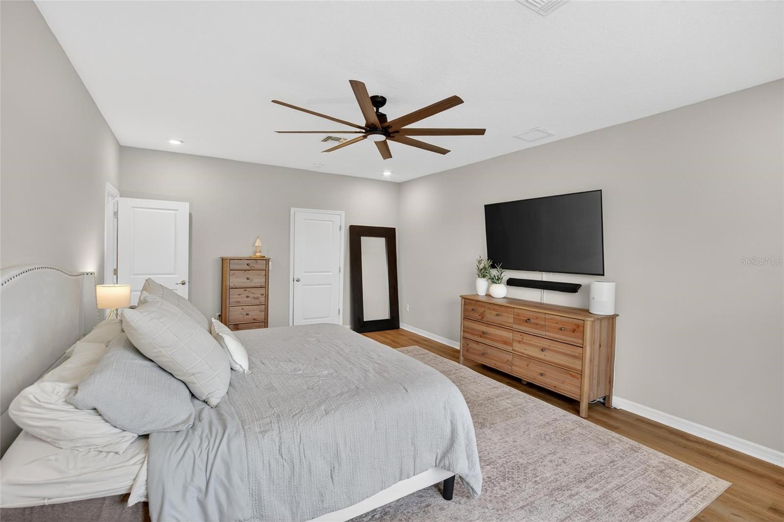 Image 45 of 84 For 10824 Whitland Grove Drive