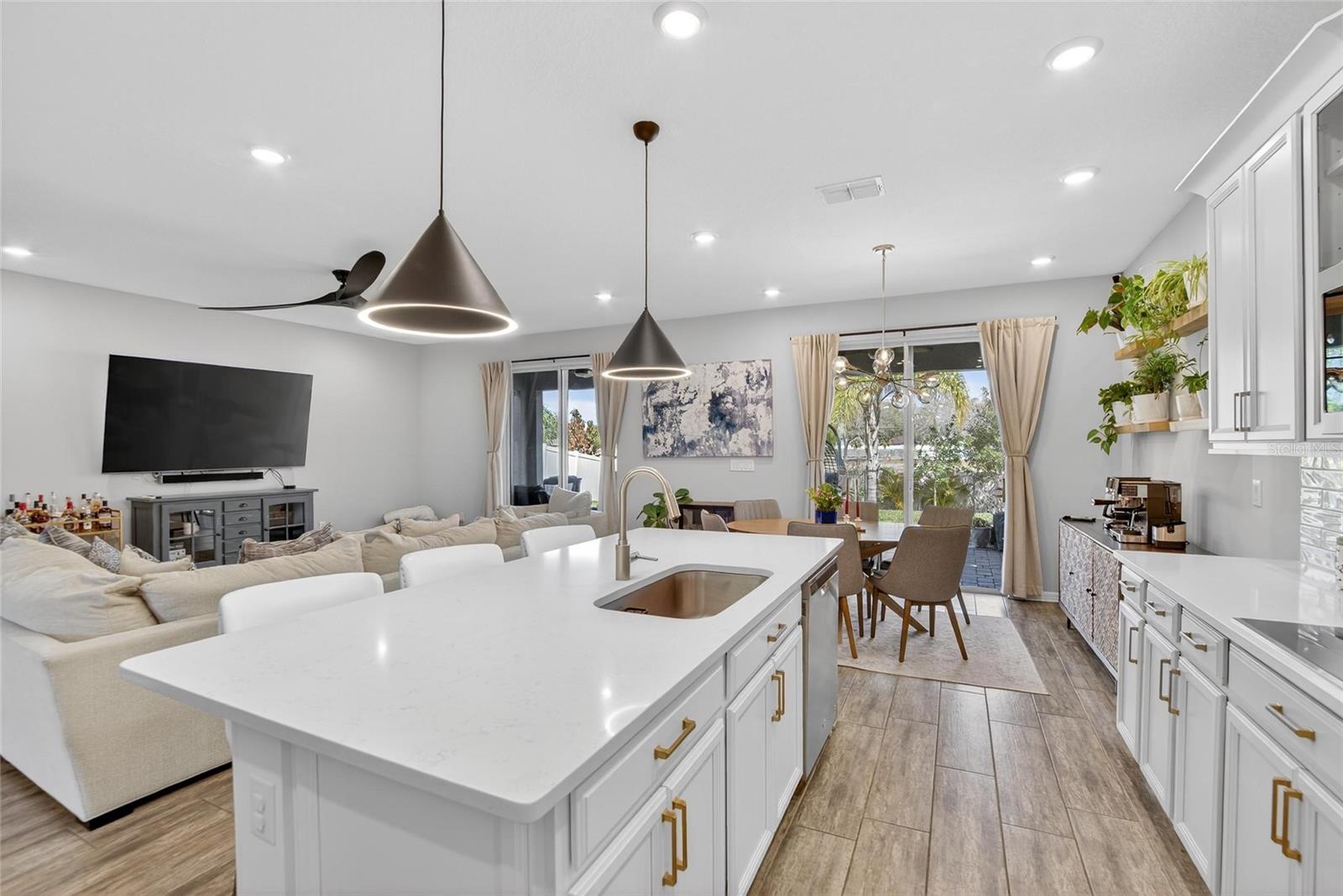 Image 6 of 84 For 10824 Whitland Grove Drive