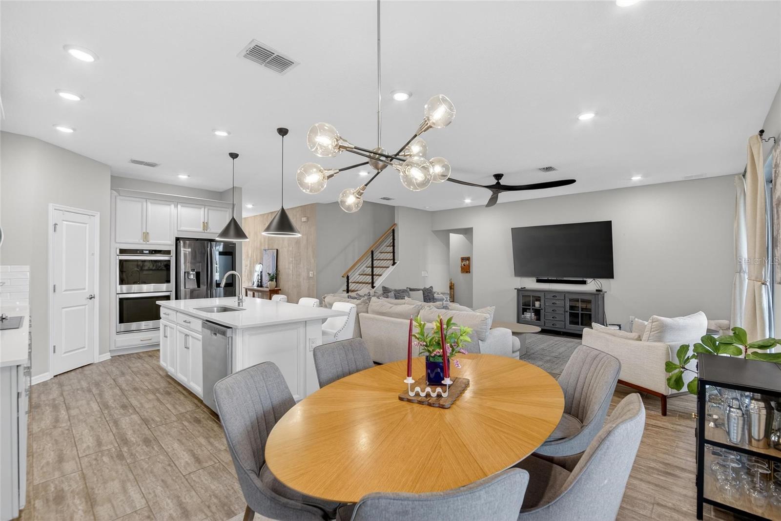 Image 9 of 84 For 10824 Whitland Grove Drive