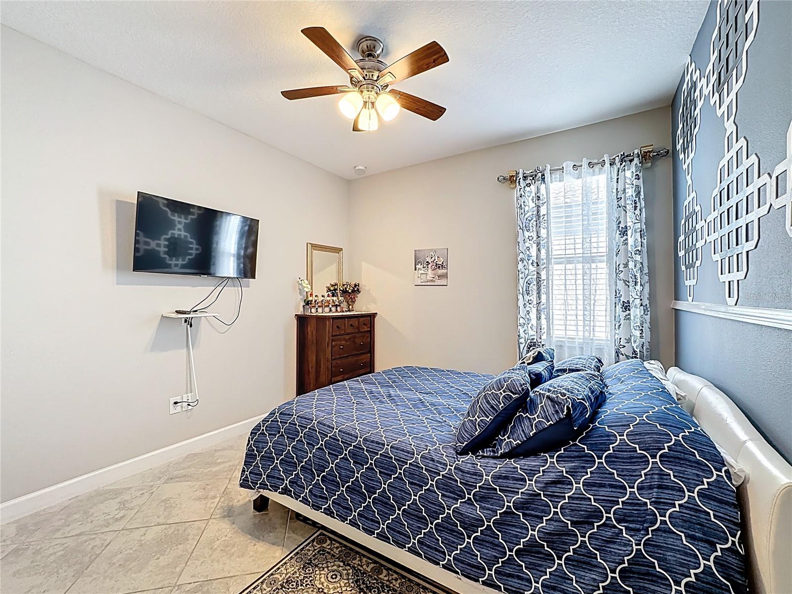 Image 32 of 55 For 16815 Whisper Elm Street