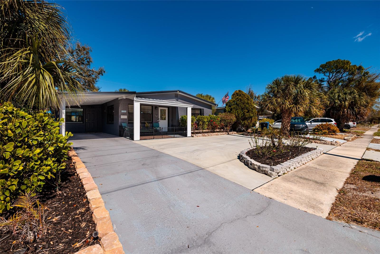 Image 4 of 59 For 8029 22nd Avenue N