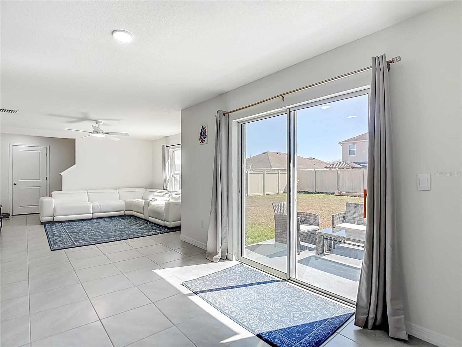 Image 12 of 45 For 35668 Doveland Drive