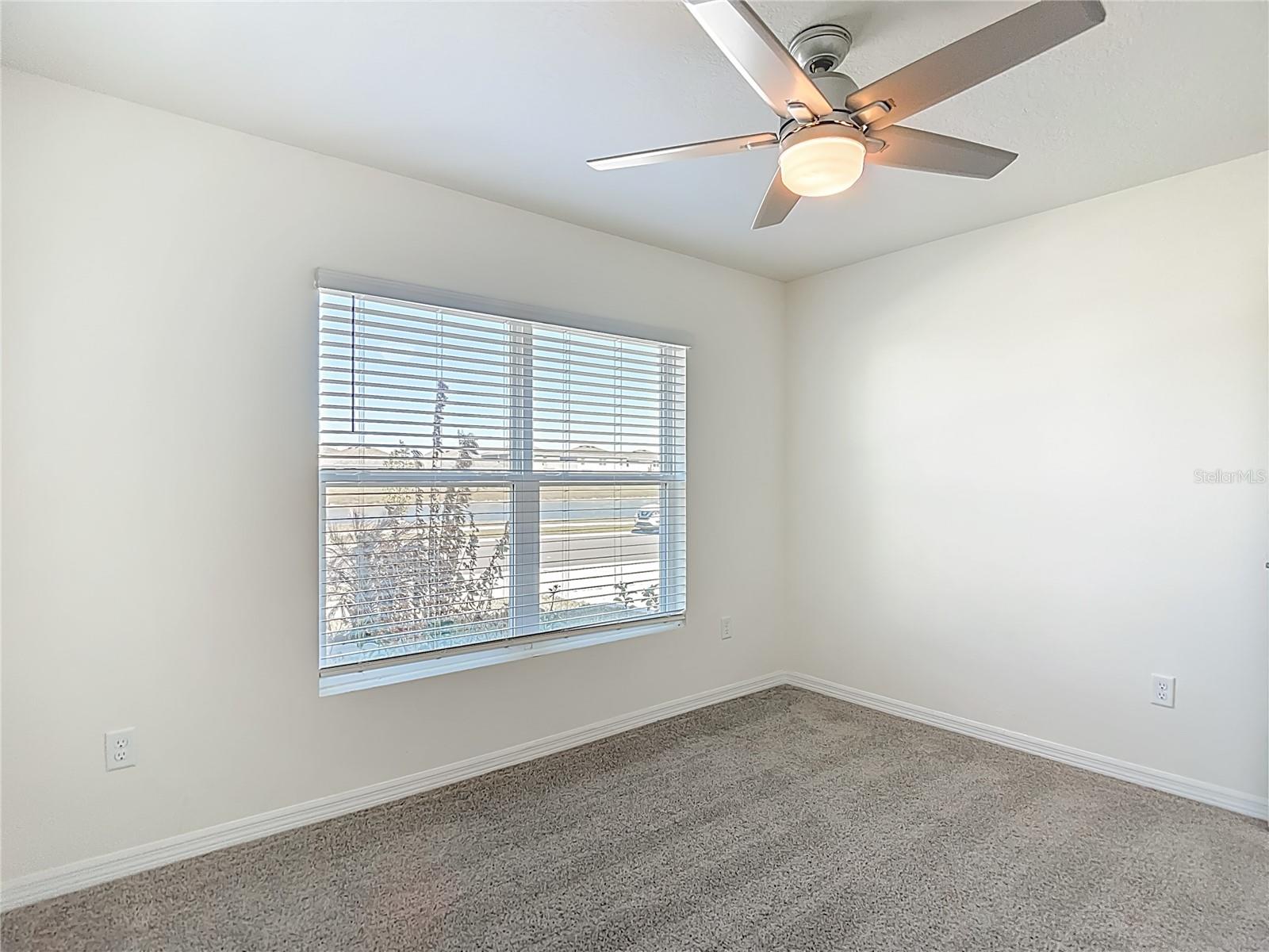 Image 23 of 45 For 35668 Doveland Drive