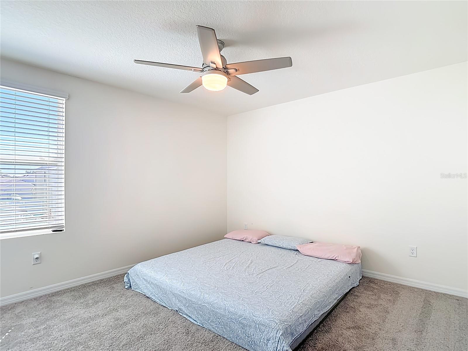 Image 39 of 45 For 35668 Doveland Drive