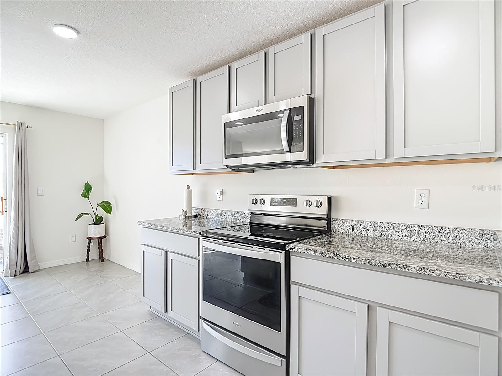 Image 8 of 45 For 35668 Doveland Drive