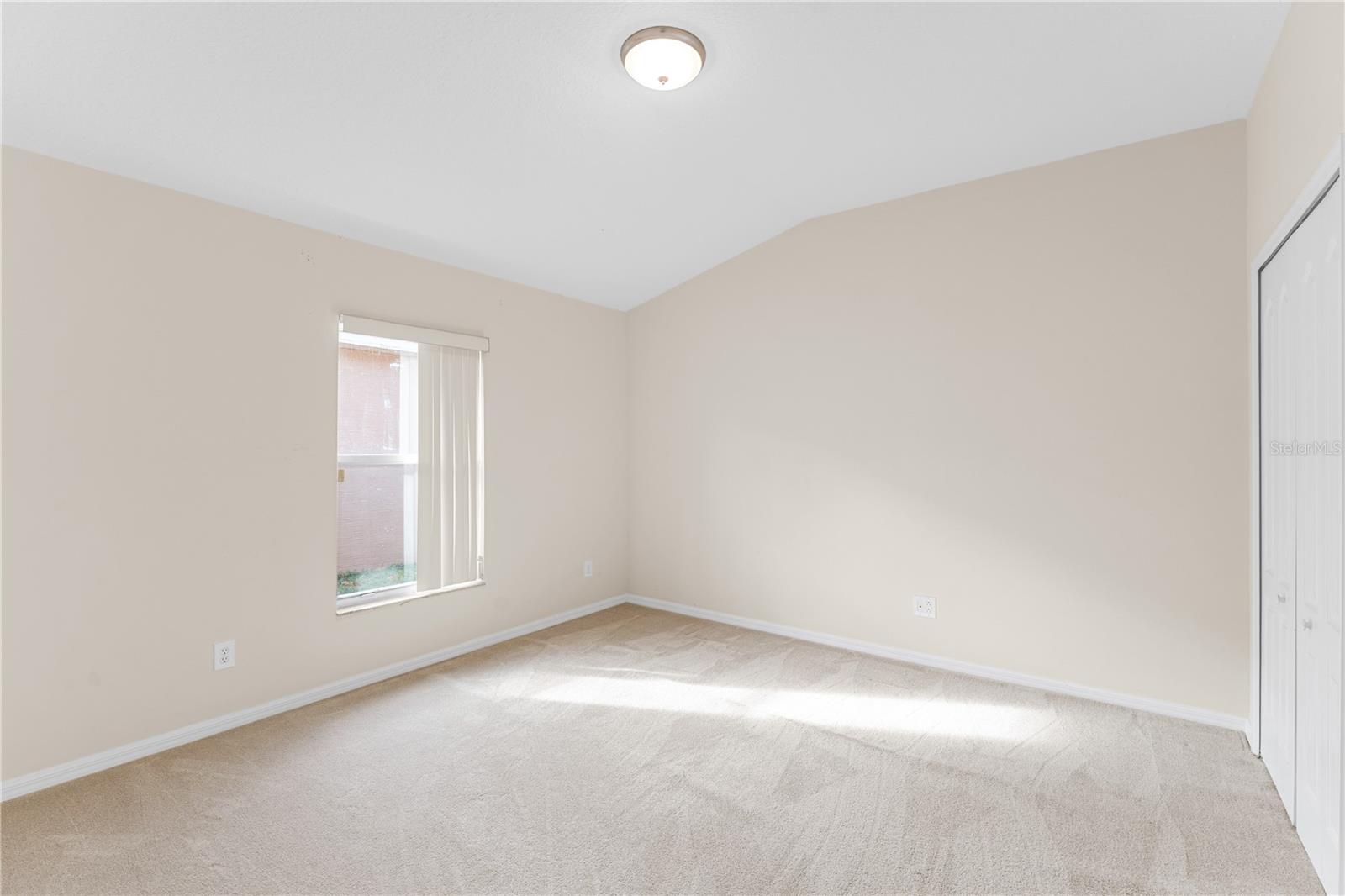 Listing photo id 23 for 10416 Meadow Spring Drive