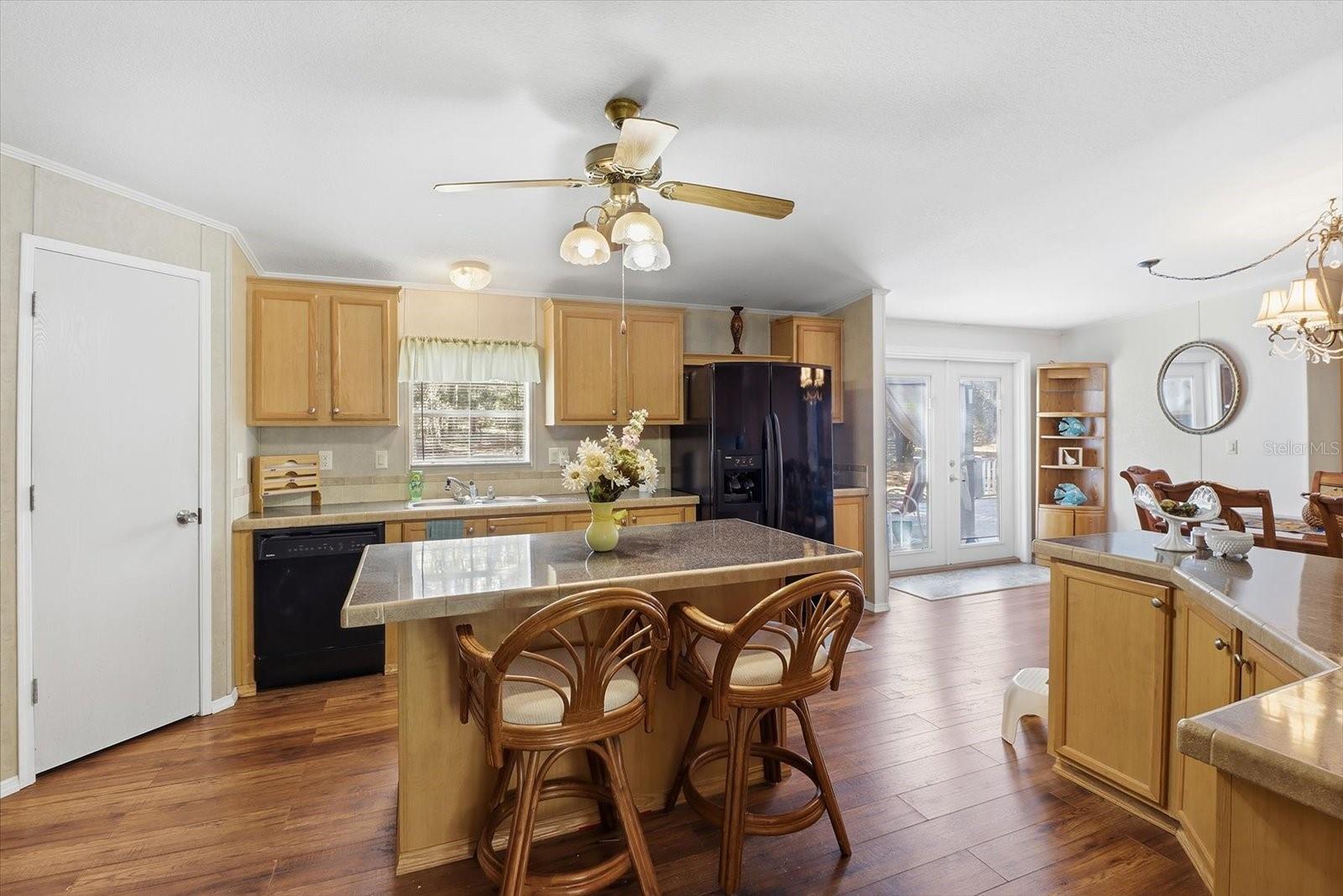 Image 10 of 45 For 2650 Harley Street