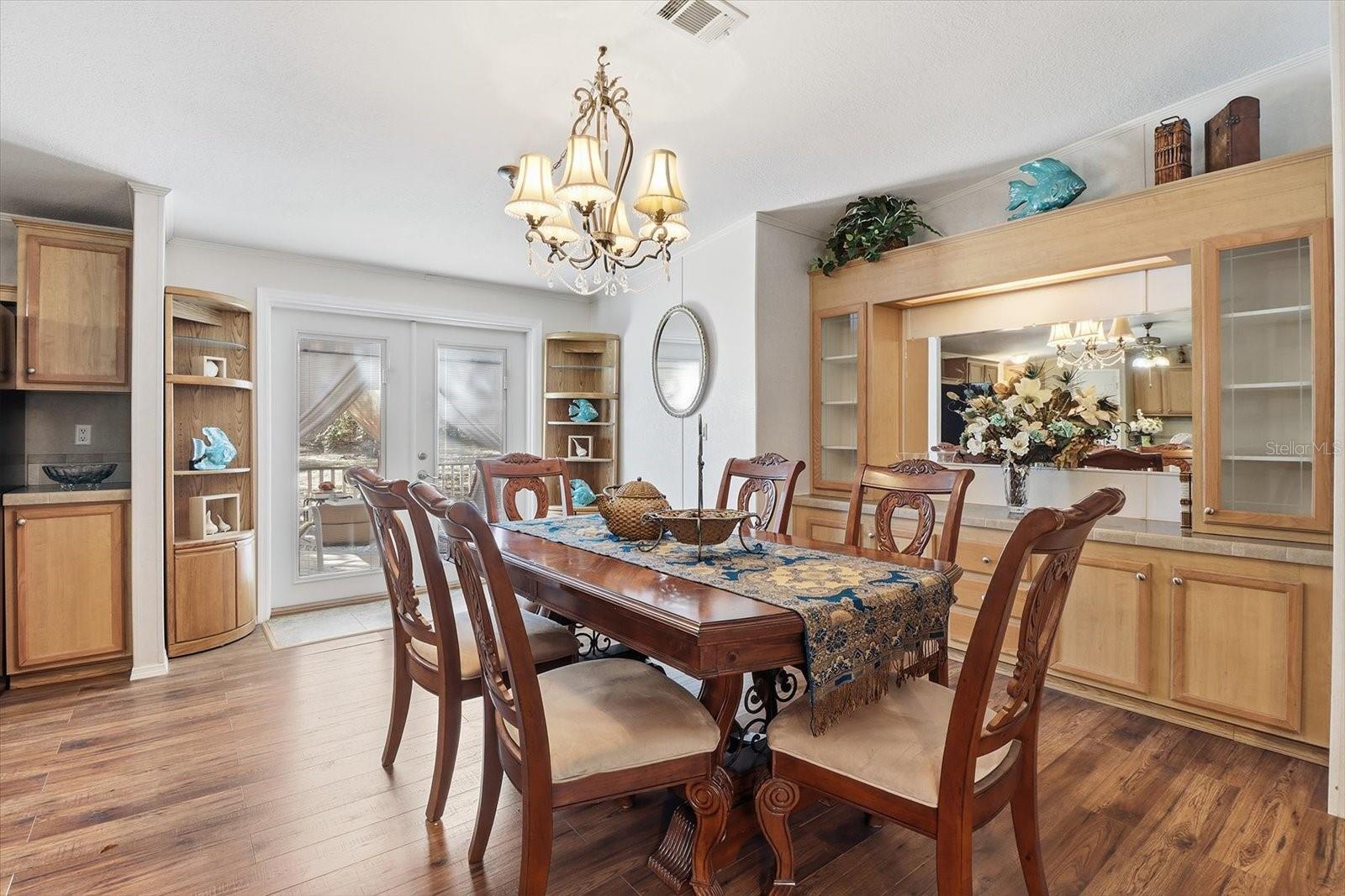 Image 9 of 45 For 2650 Harley Street