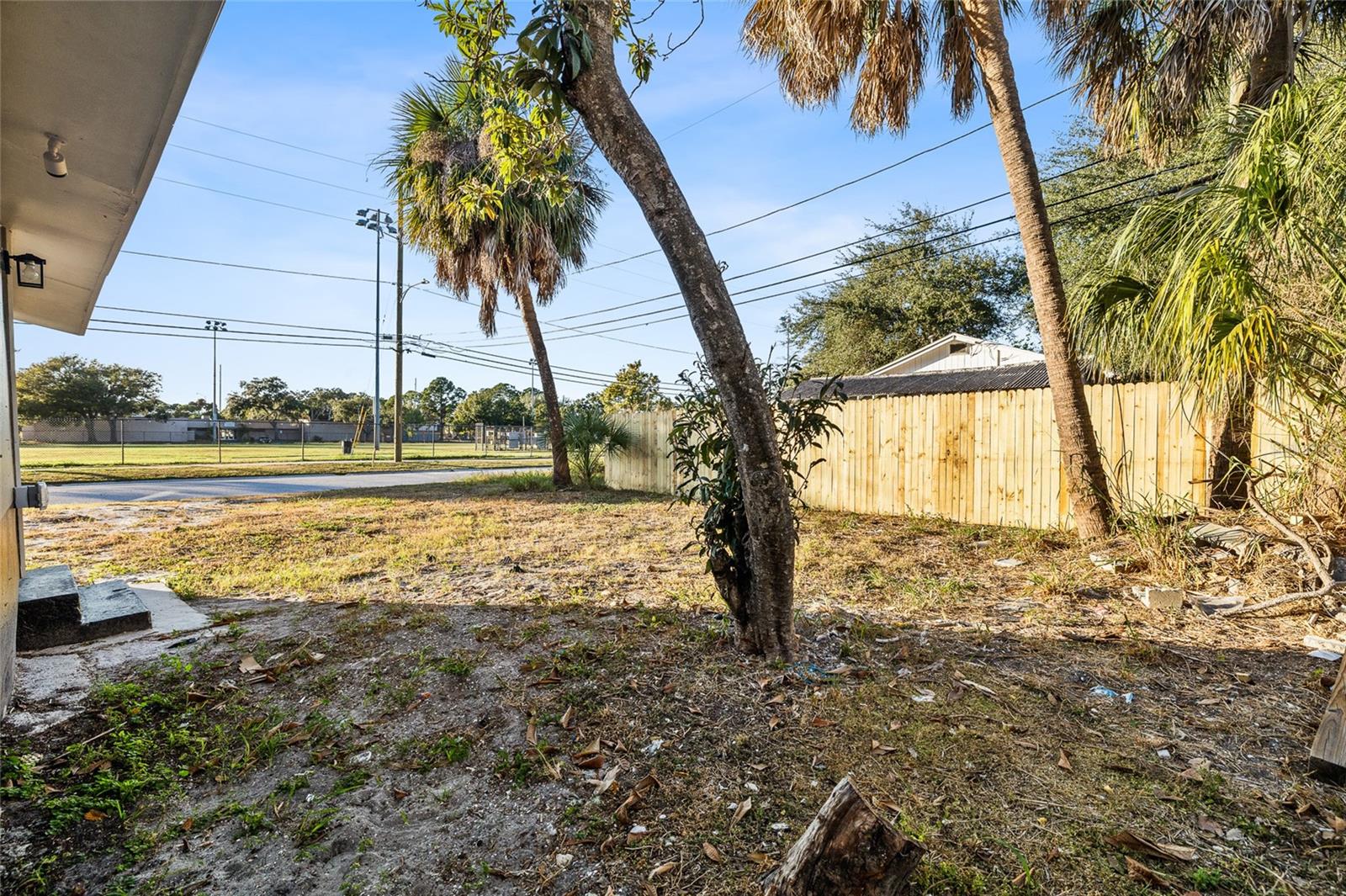 Image 26 of 32 For 2547 10th Avenue S