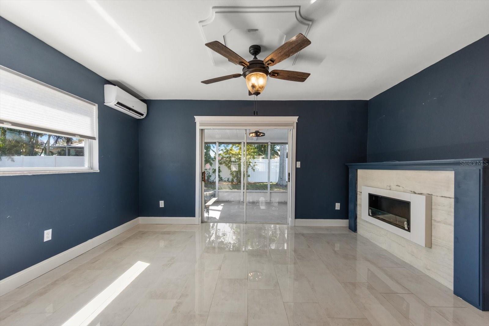 Image 11 of 37 For 12468 Empire Drive