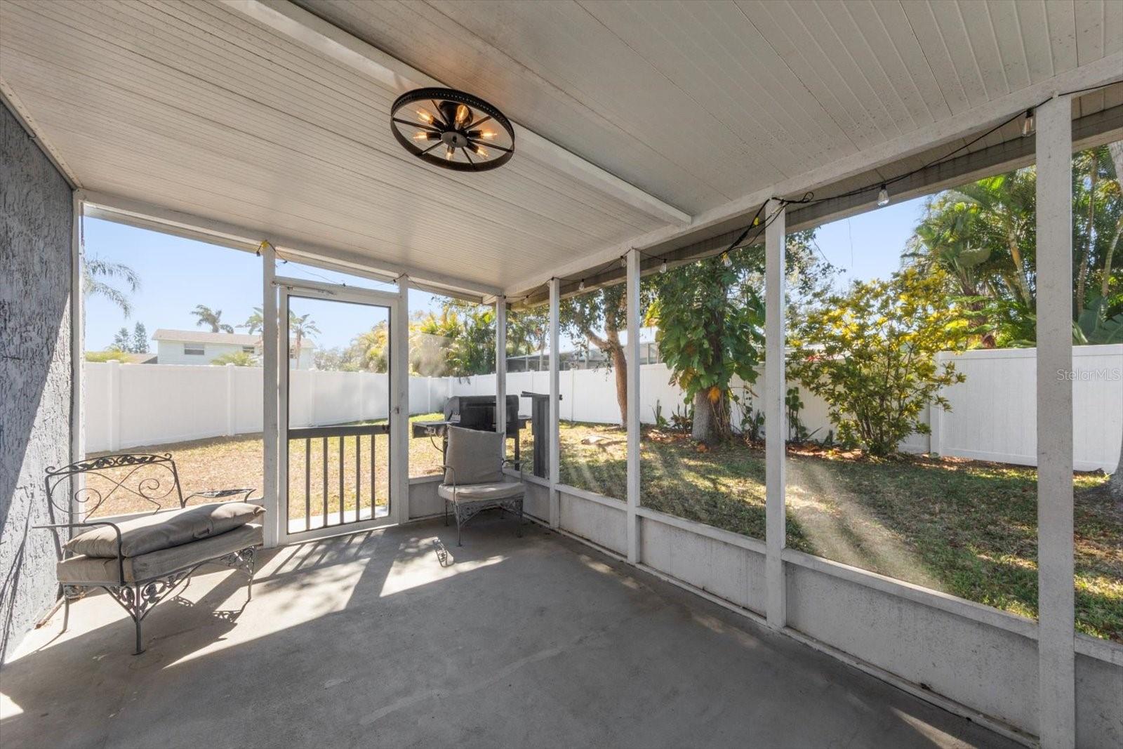 Image 25 of 37 For 12468 Empire Drive