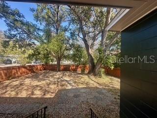 Listing photo id 11 for 900 46th Avenue N