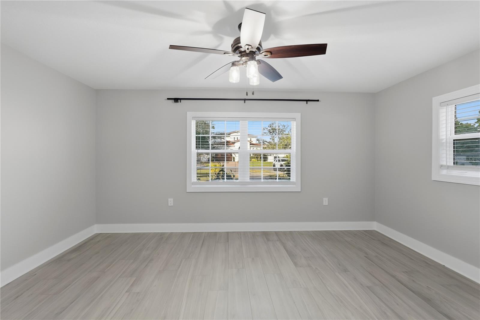 Image 15 of 32 For 845 Snell Isle Boulevard Ne