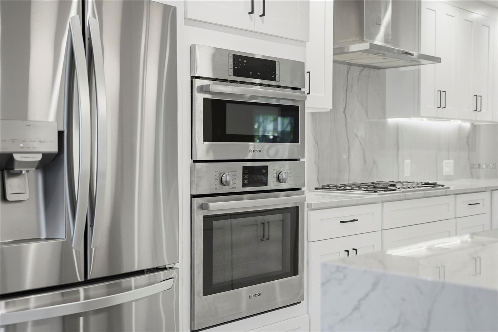 Image 7 of 32 For 845 Snell Isle Boulevard Ne