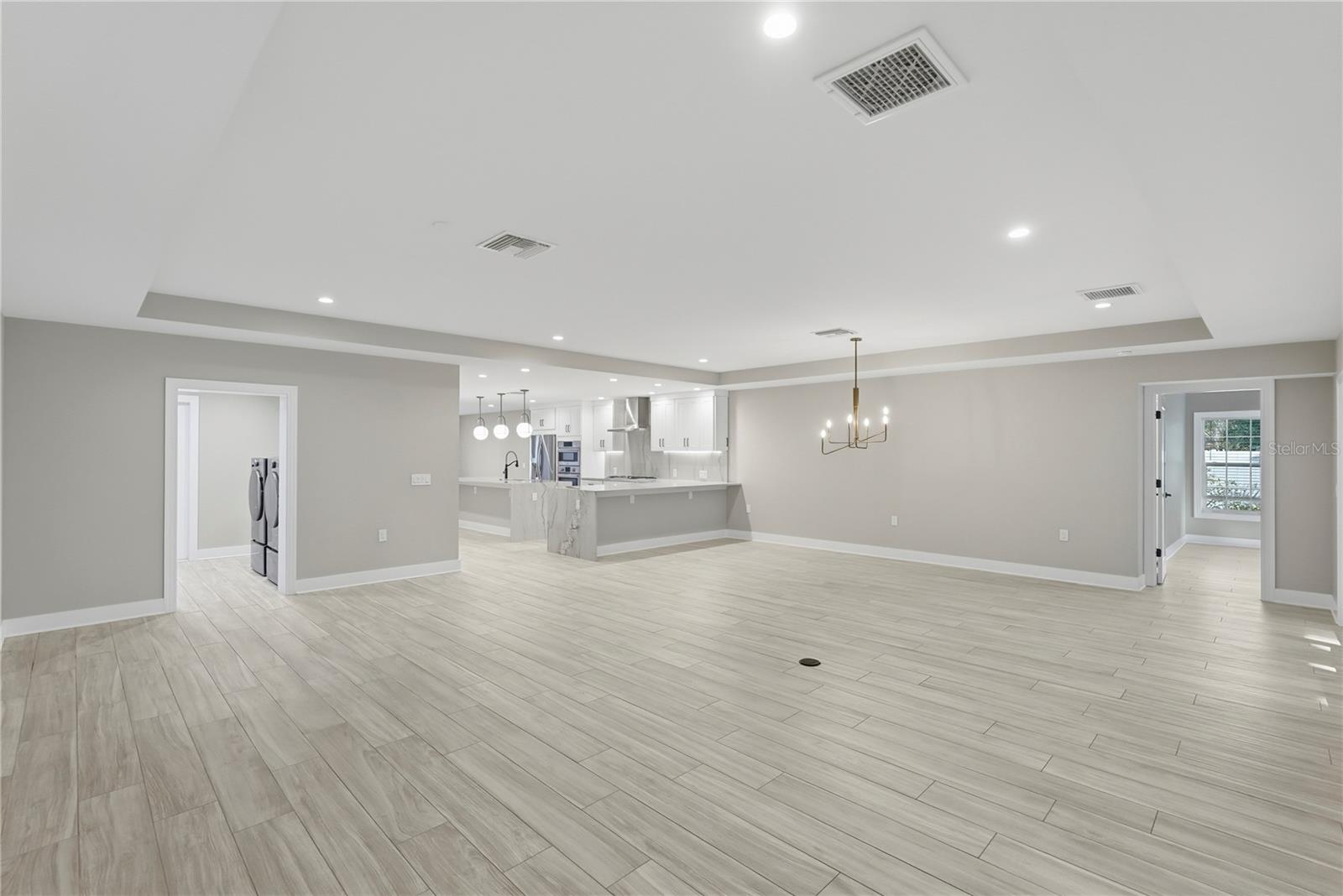 Image 9 of 32 For 845 Snell Isle Boulevard Ne