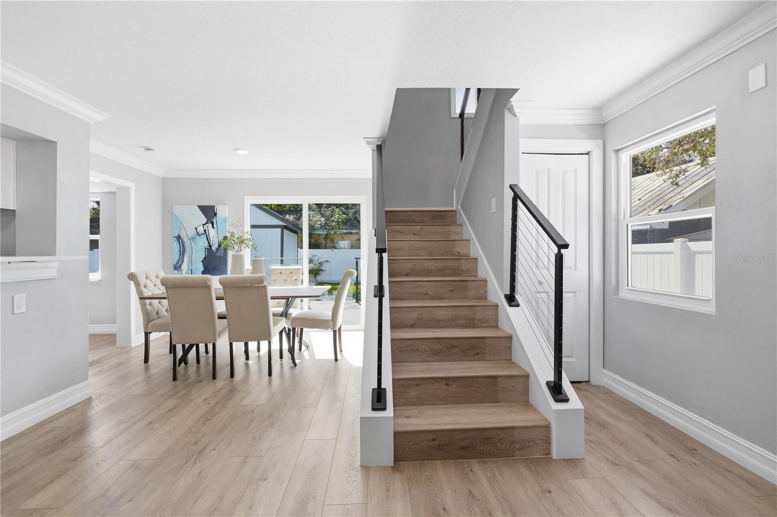 Image 15 of 25 For 727 16th Avenue Nw