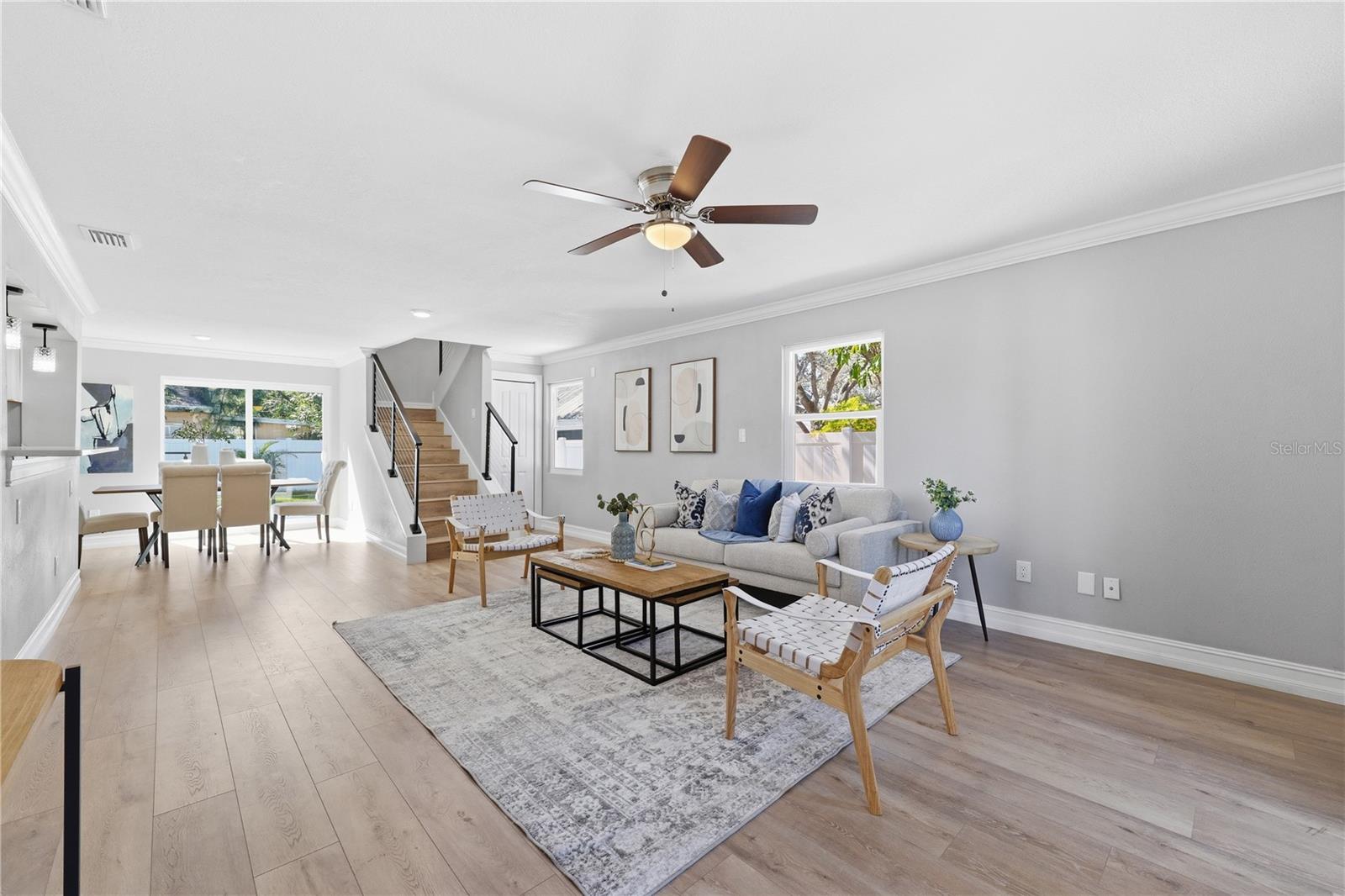 Image 3 of 25 For 727 16th Avenue Nw