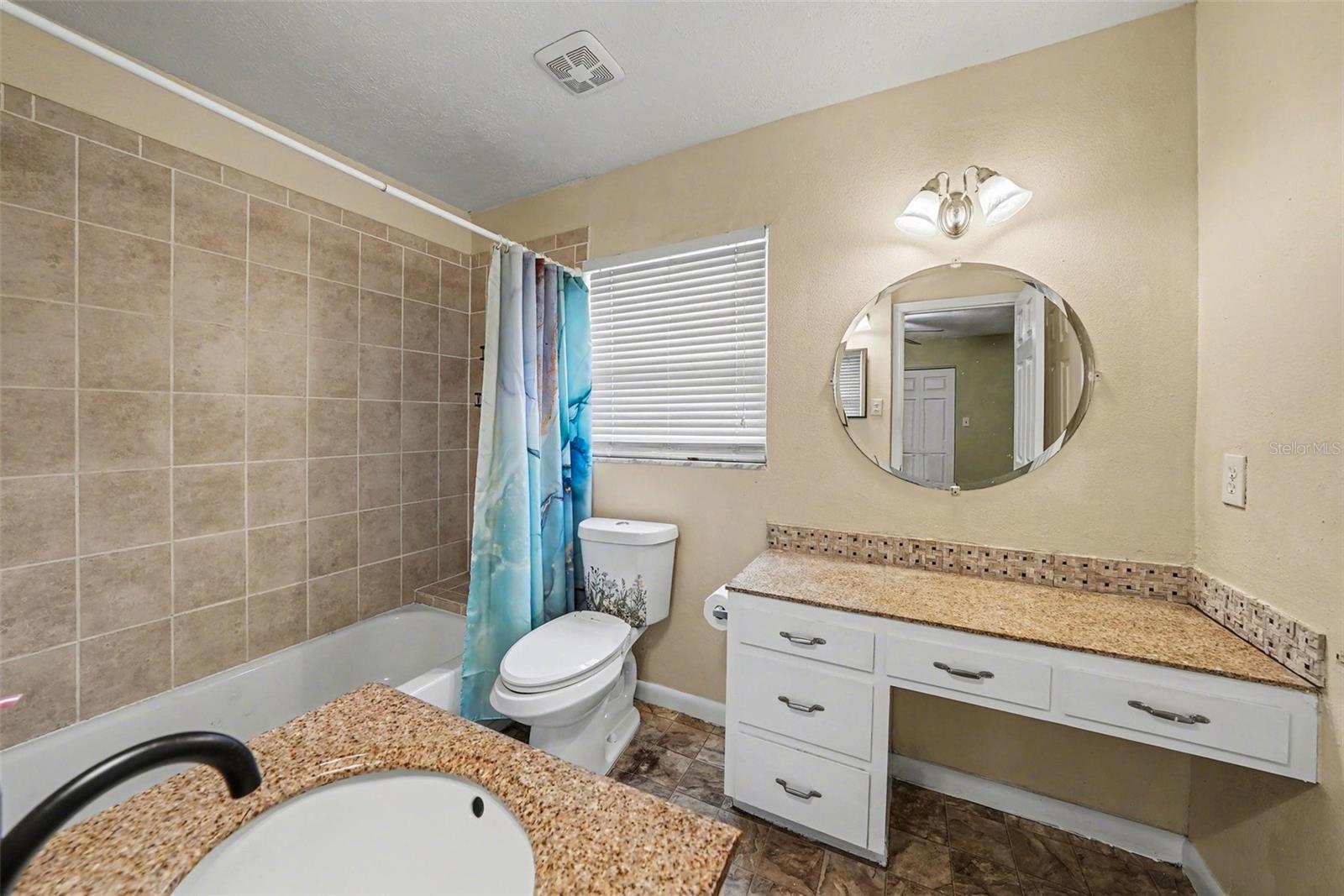 Listing photo id 20 for 209 Clemons Road