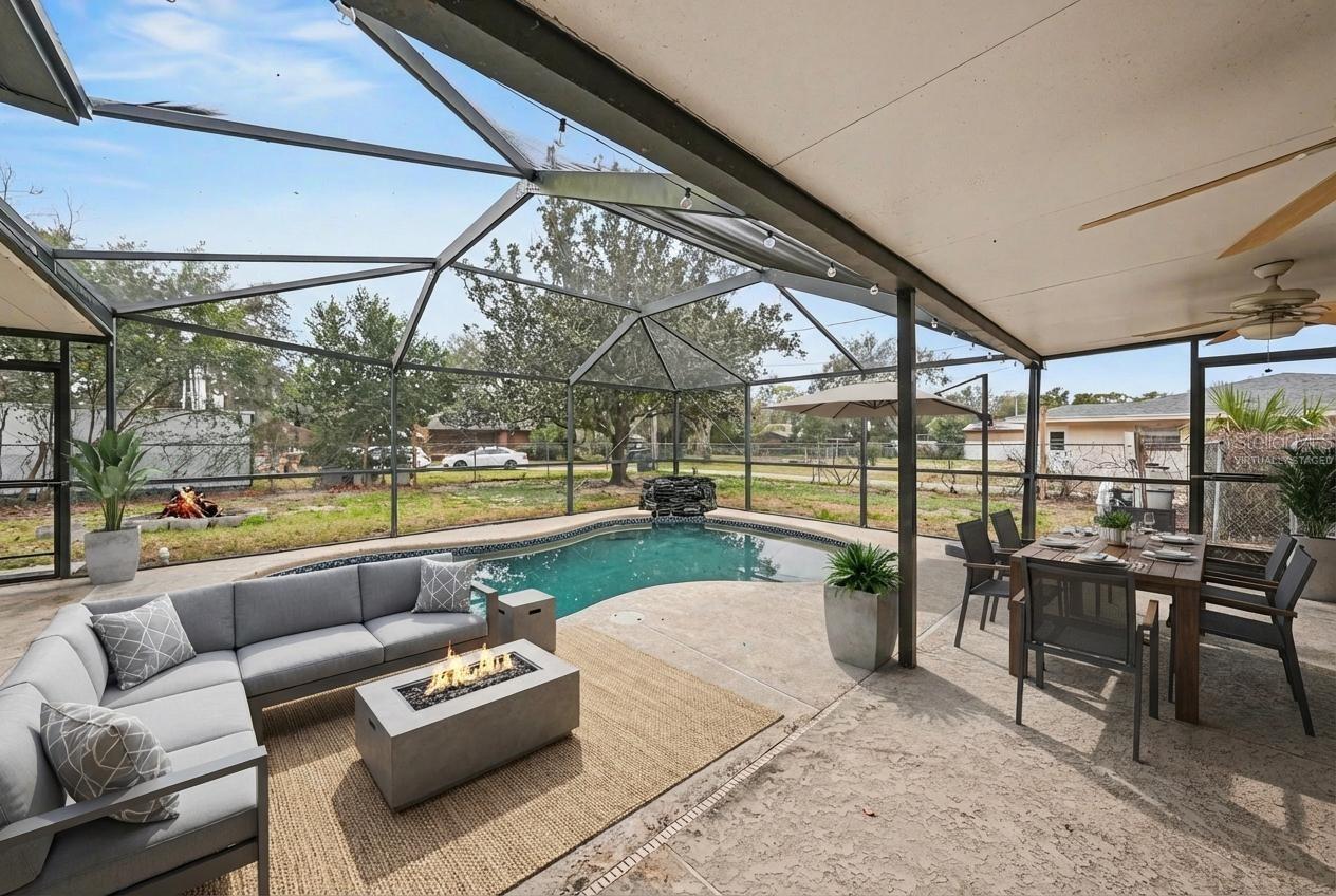 Listing photo id 28 for 209 Clemons Road