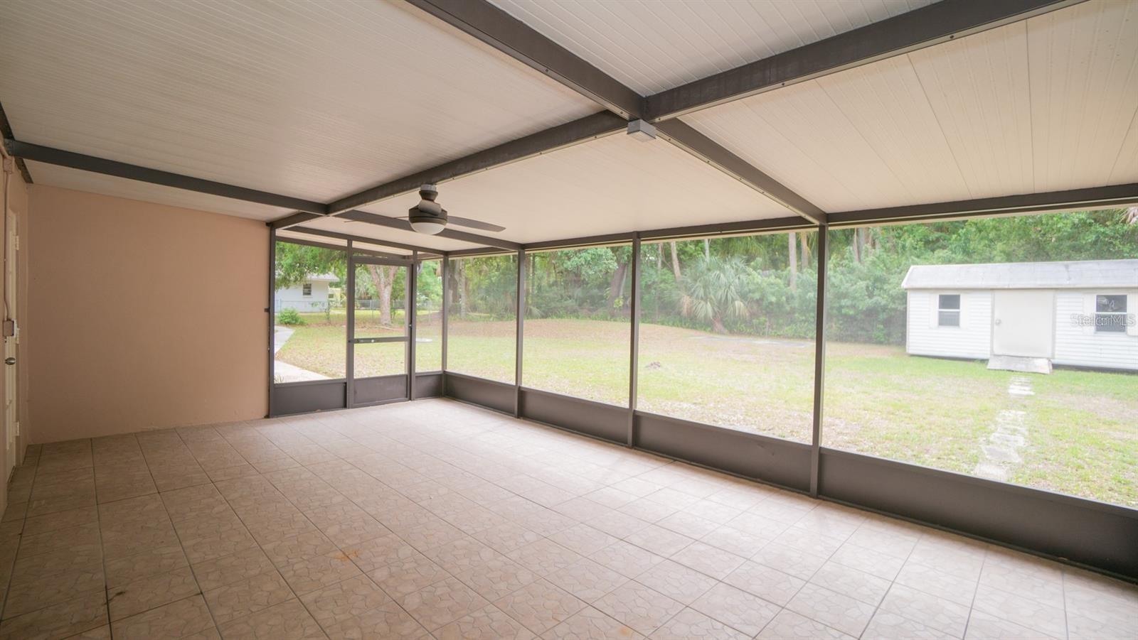 Listing photo id 22 for 1011 66th Street