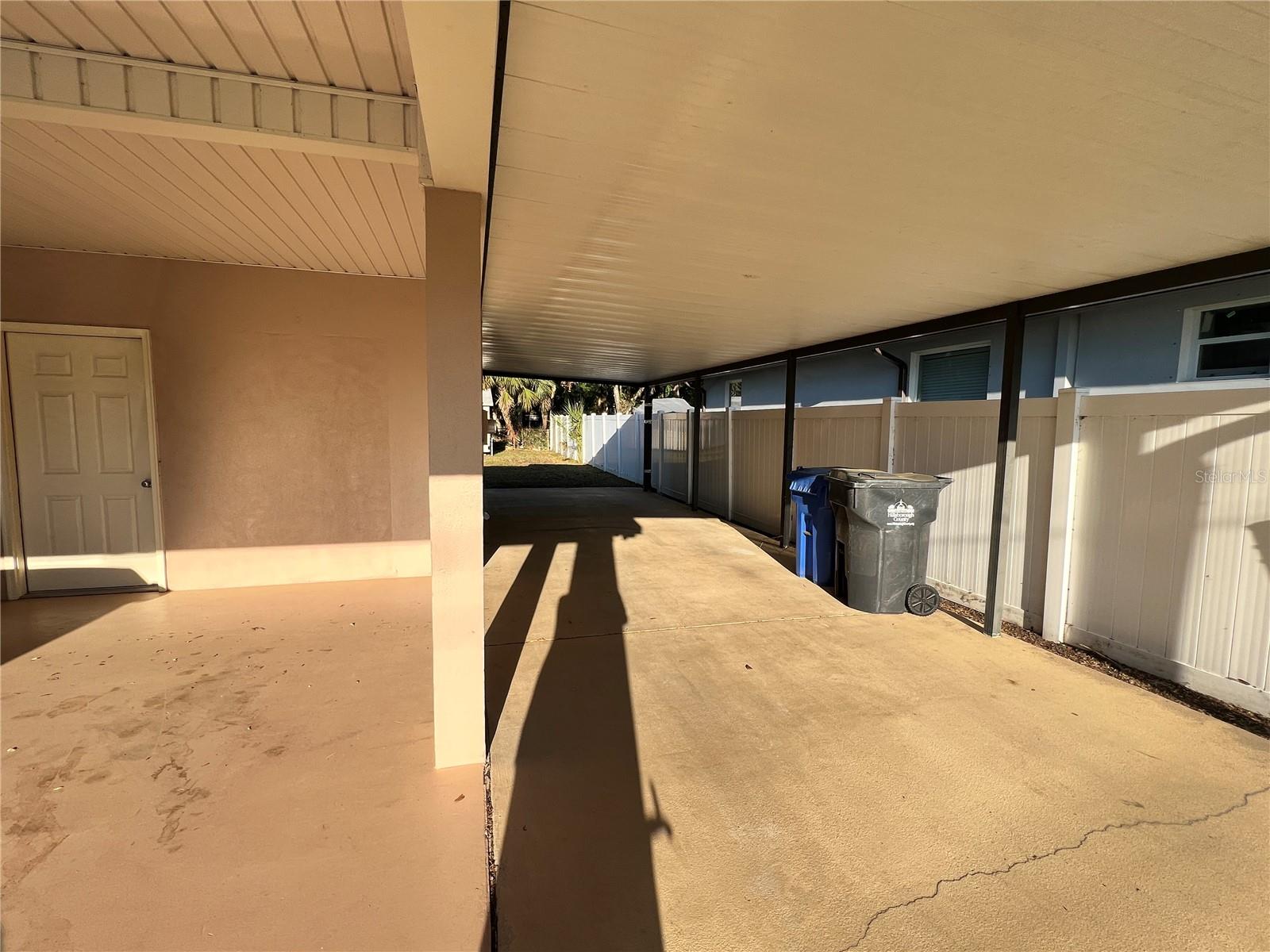 Listing photo id 35 for 1011 66th Street