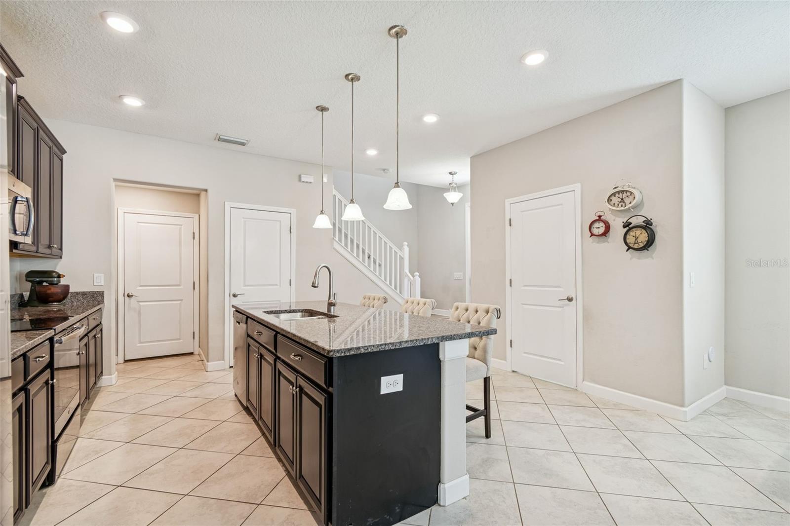 Image 6 of 40 For 6867 Citrus Creek Lane