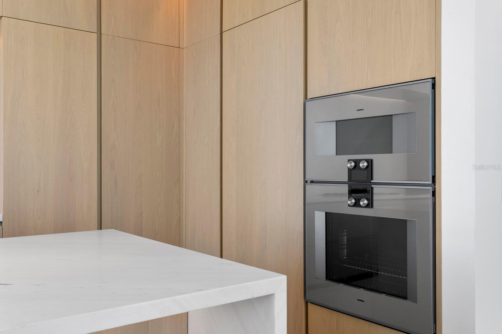 Listing photo id 10 for 1000 Water Street 1502