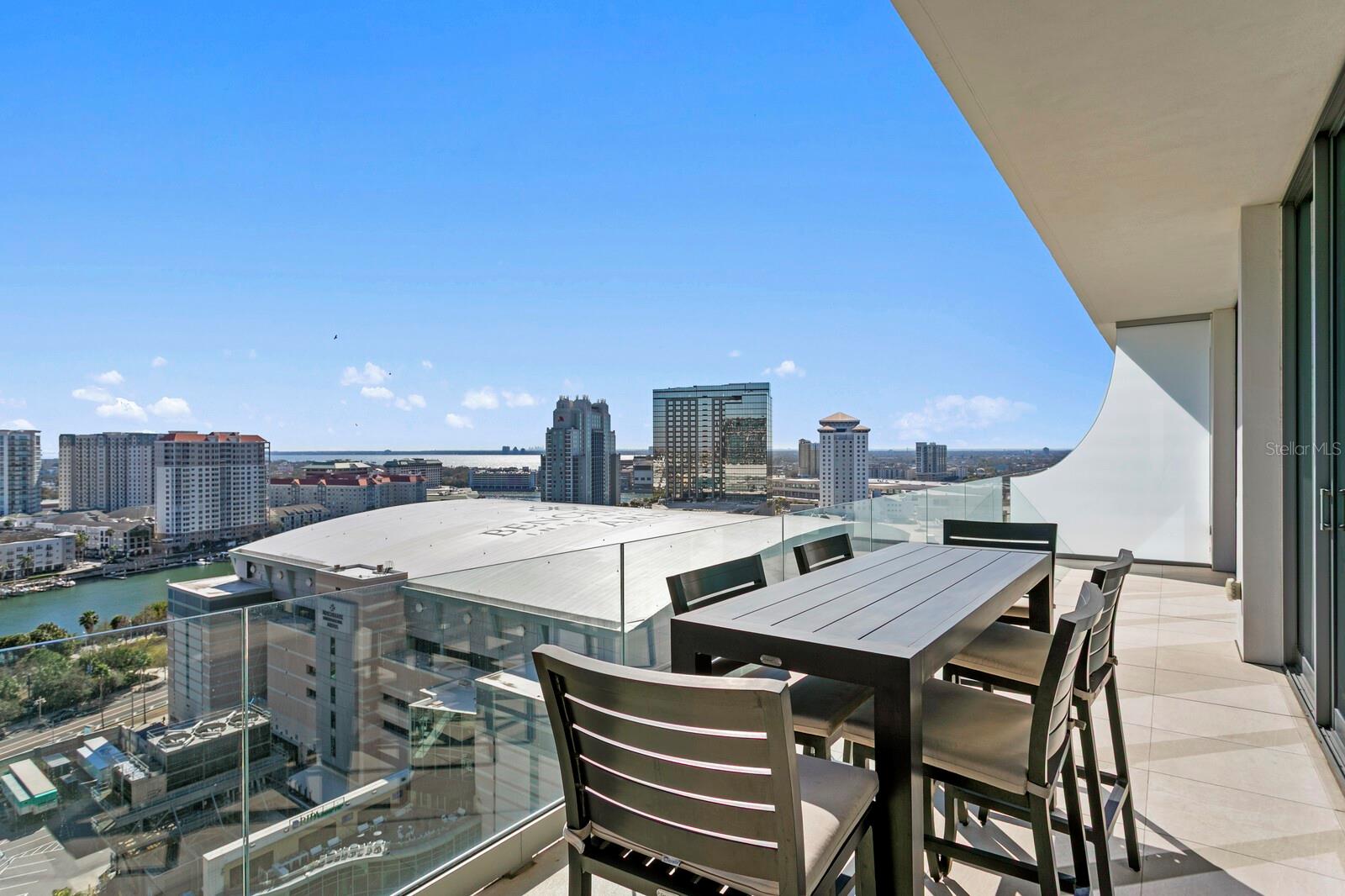 Listing photo id 19 for 1000 Water Street 1502