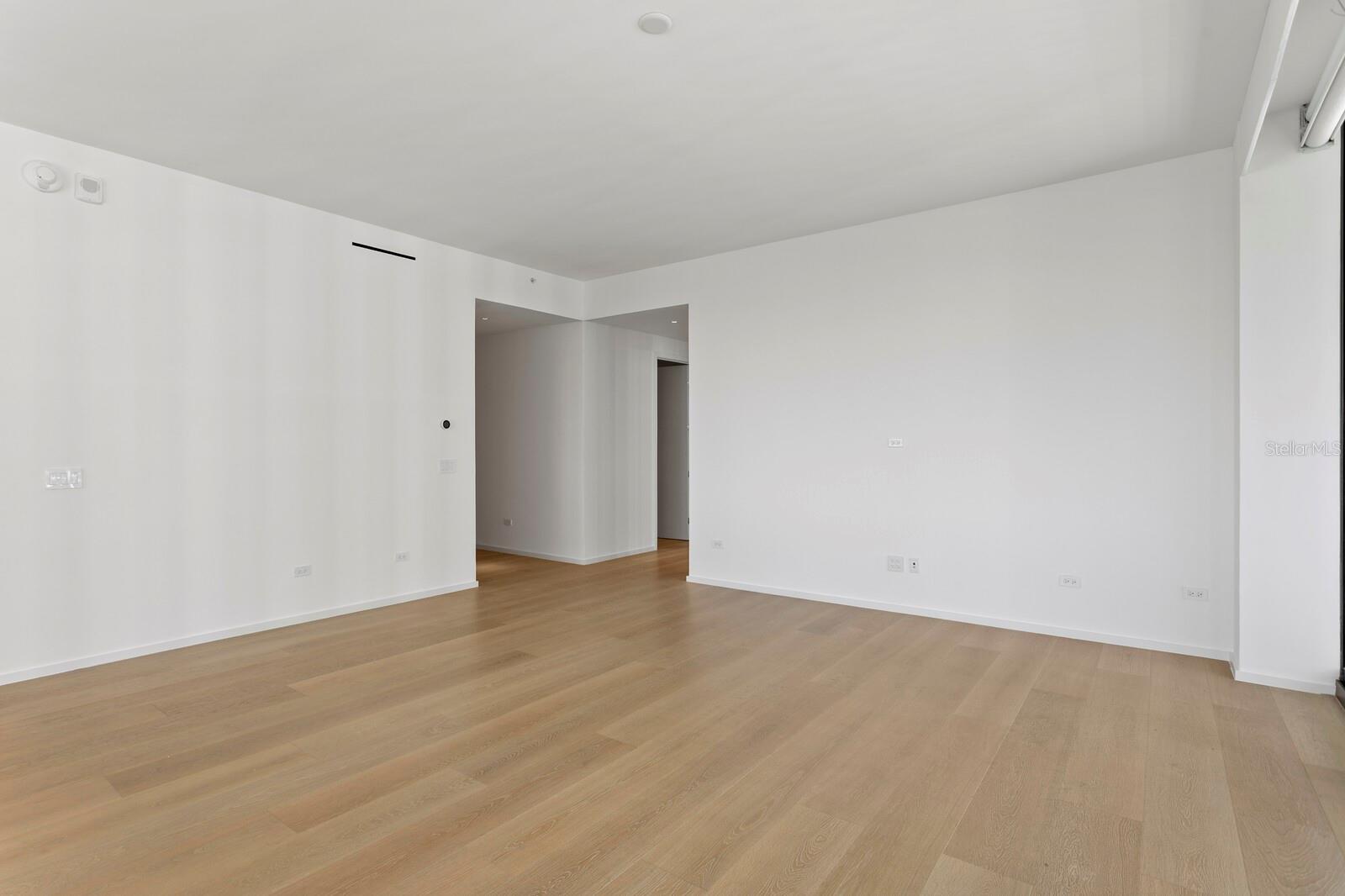 Listing photo id 22 for 1000 Water Street 1502