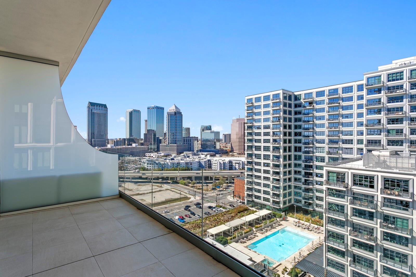 Listing photo id 35 for 1000 Water Street 1502