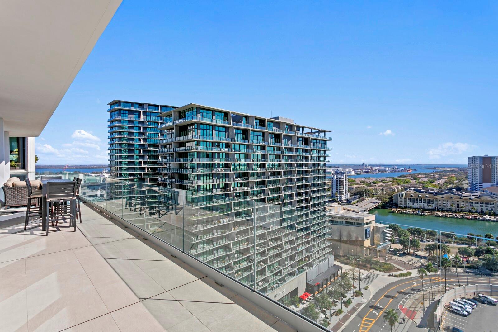 Listing photo id 43 for 1000 Water Street 1502