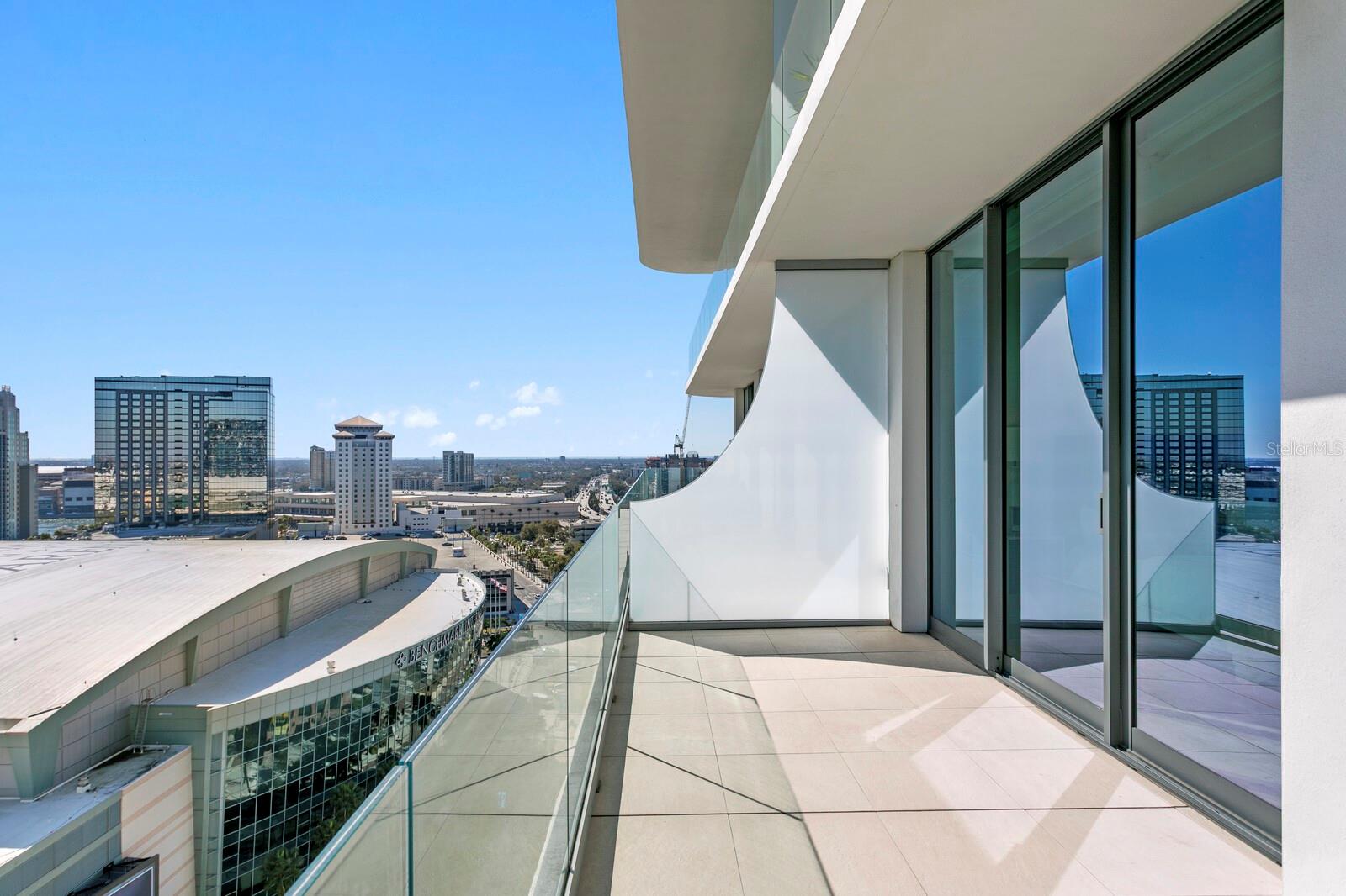 Listing photo id 44 for 1000 Water Street 1502