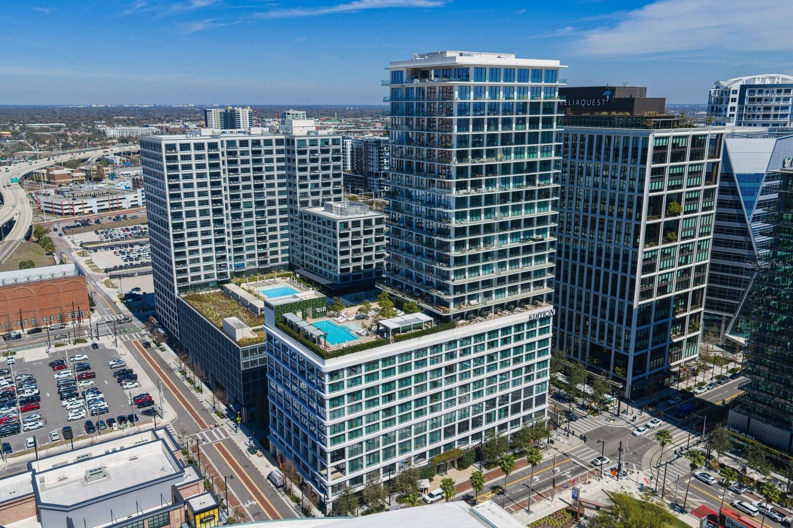 Listing photo id 49 for 1000 Water Street 1502