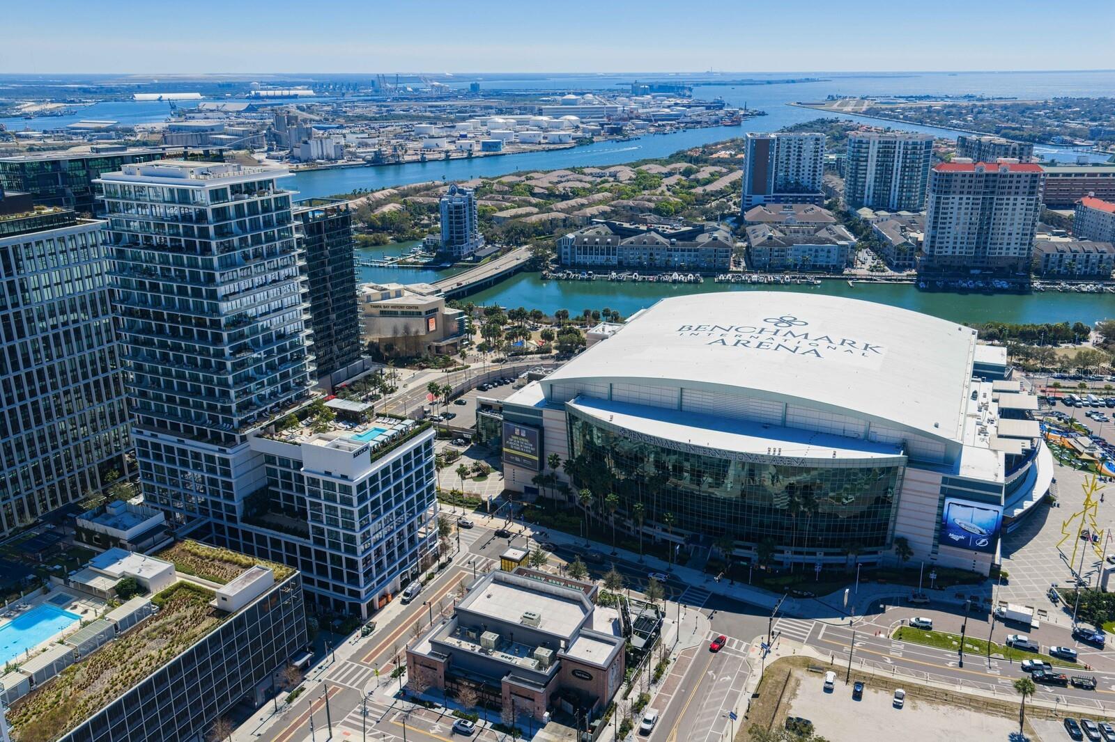 Listing photo id 53 for 1000 Water Street 1502