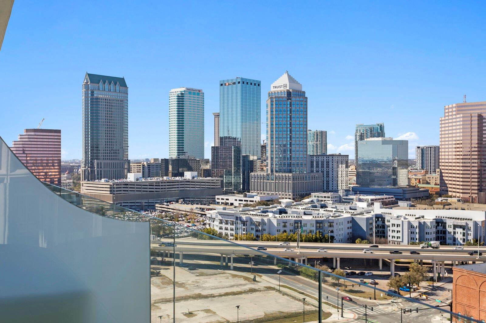 Listing photo id 66 for 1000 Water Street 1502