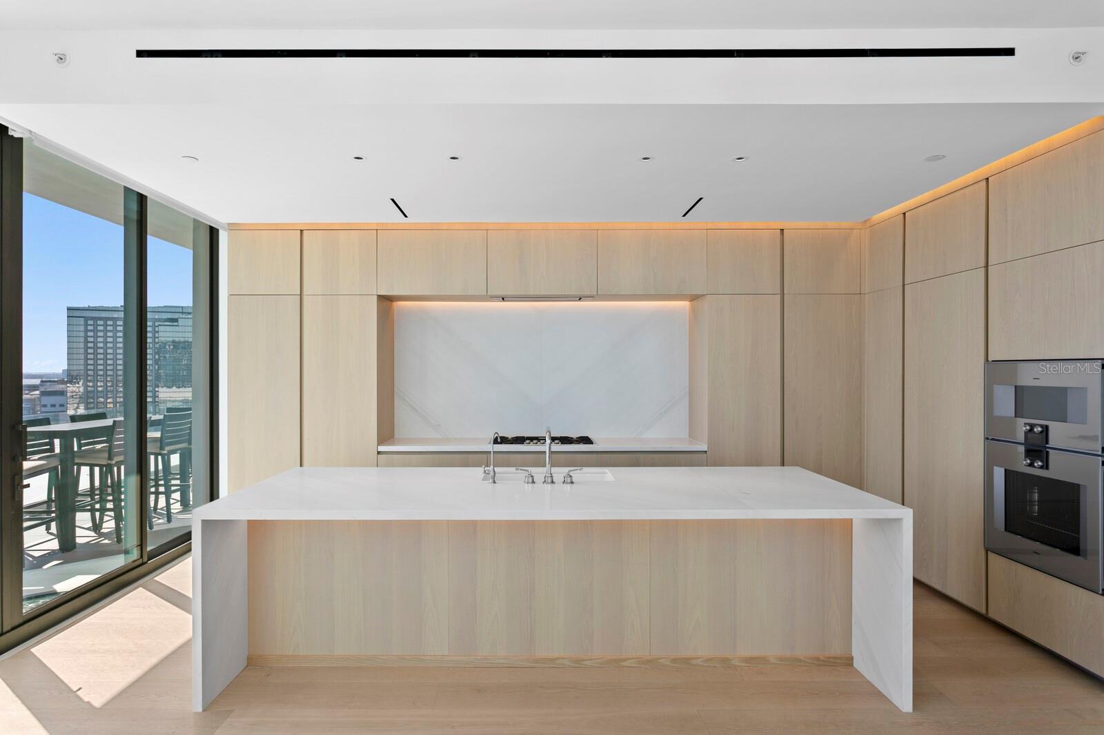 Listing photo id 5 for 1000 Water Street 1502